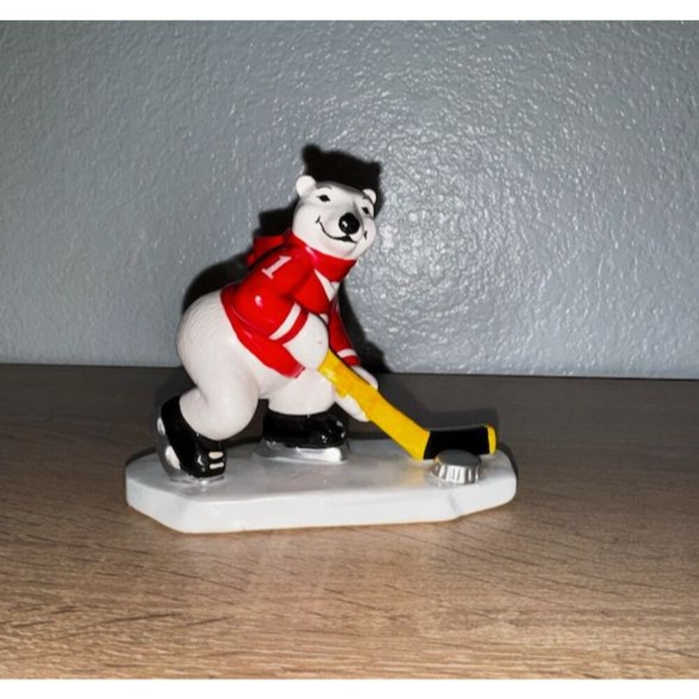 1995 Coca-Cola Polar Bear Hockey Player Ceramic Figurine 157945 - no box